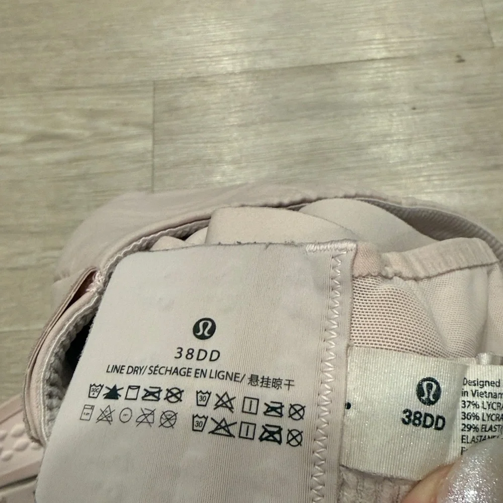 Lululemon Airsupport Pink Sports Bra 38DD - Picture 3 of 3